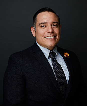 Dr. Manuel Gonzalez portrait.